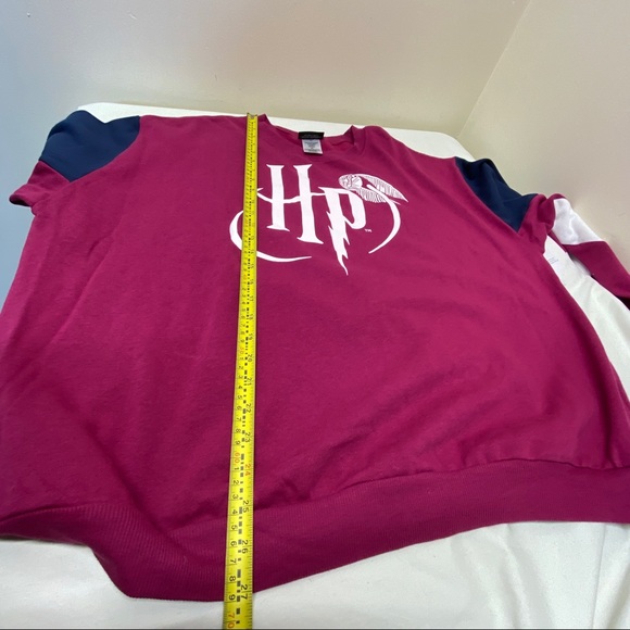 Harry Potter Quidditch Snitch Sweatshirt Size Junior Size XL - Picture 6 of 15
